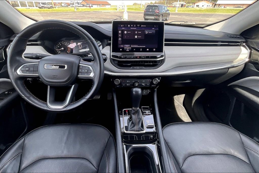 Used 2022 Jeep Compass Limited image 7