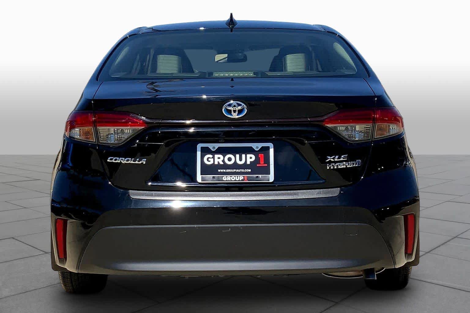Used 2024 Toyota Corolla XLE FWD image 5