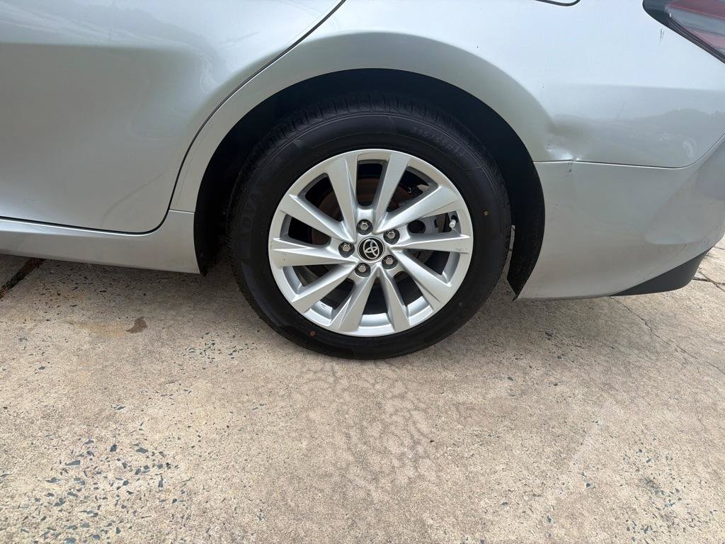 Used 2024 Toyota Camry LE FWD image 32