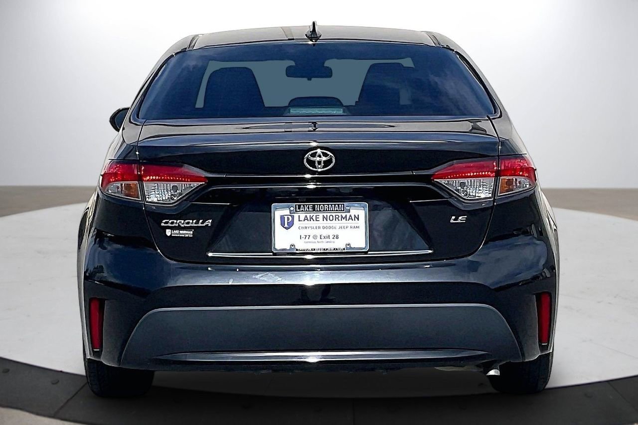 Used 2020 Toyota Corolla LE image 8