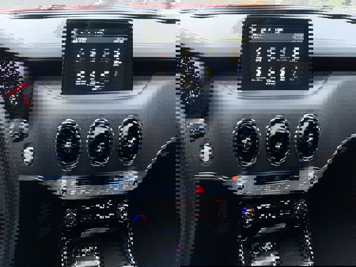 Used 2020 Kia Stinger GT-Line w/ Sun & Sound Package image 22