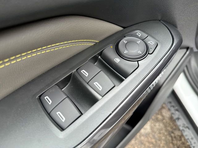 New 2026 Chevrolet Trax ACTIV w/ Sunroof Package FWD image 13