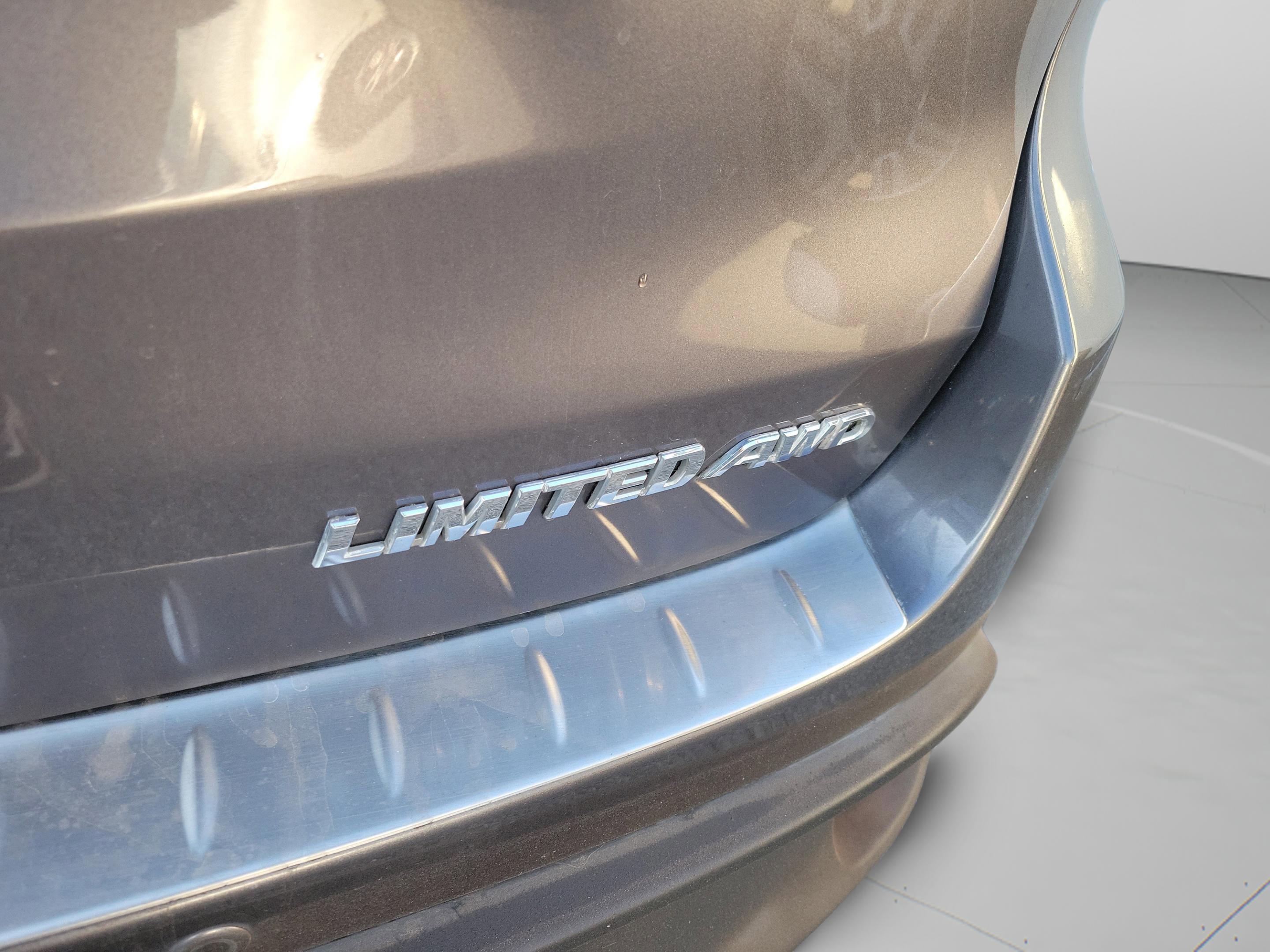 Used 2015 Toyota Highlander Limited Platinum AWD/4WD image 21