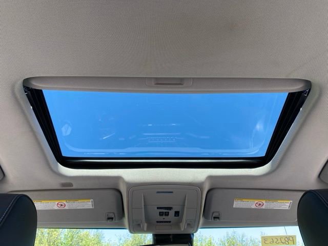 Used 2018 GMC Sierra 2500 Denali w/ Duramax Plus Package AWD/4WD image 49