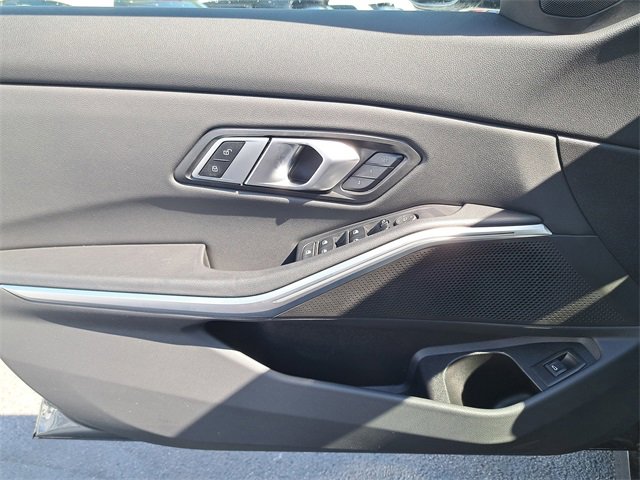 Used 2022 BMW 330i Sedan w/ Driving Assistance Package image 21
