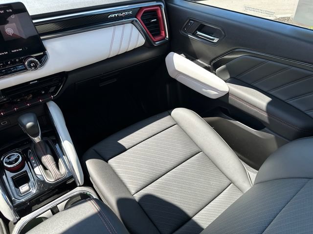 Used 2023 GMC Canyon AT4X AWD/4WD image 25