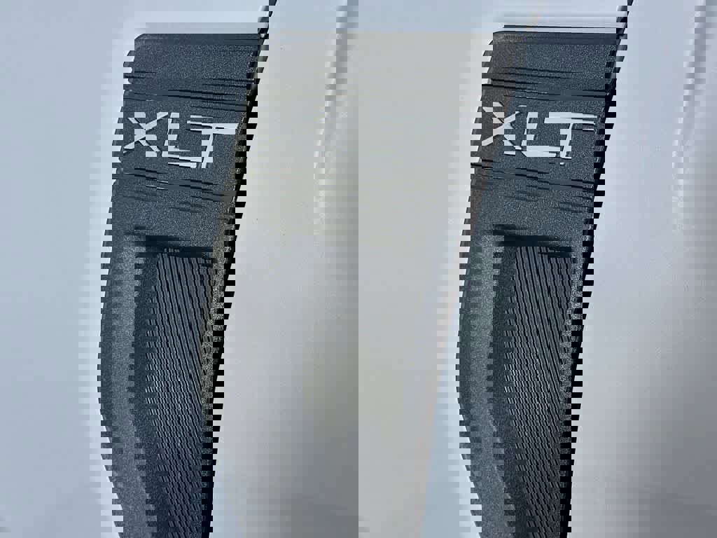 Certified 2025 Ford Maverick XLT w/ XLT Luxury Package image 7