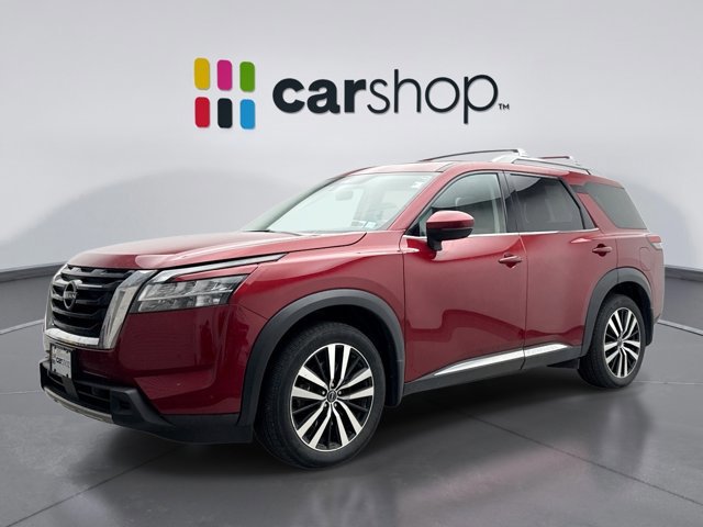 Used 2024 Nissan Pathfinder Platinum w/ Cargo Package
