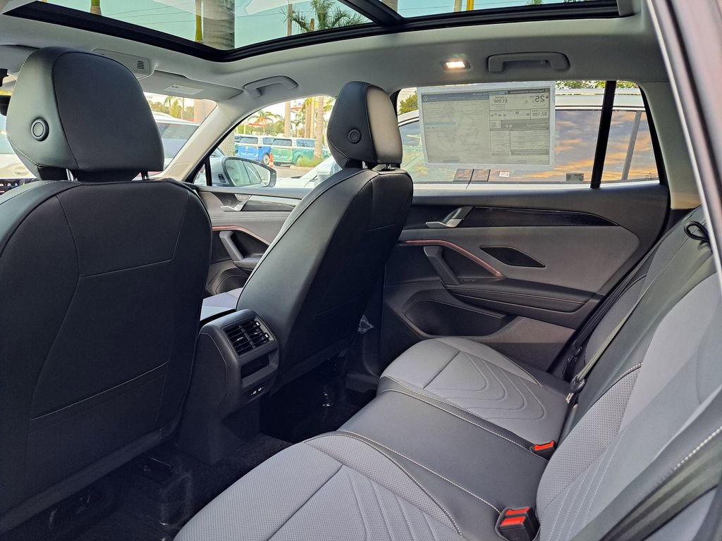 New 2026 Volkswagen Tiguan SE image 5