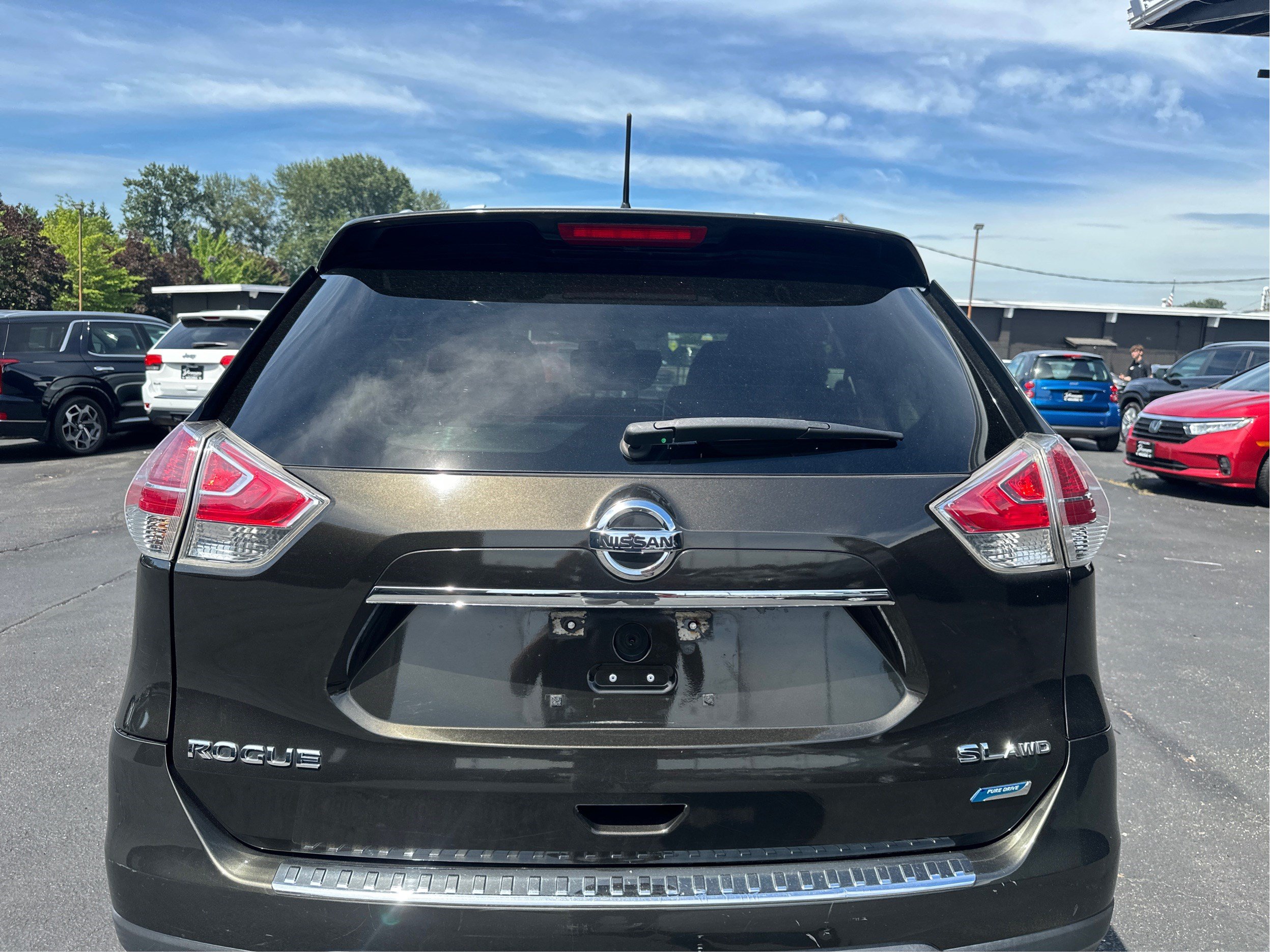 Used 2014 Nissan Rogue SL AWD/4WD image 25