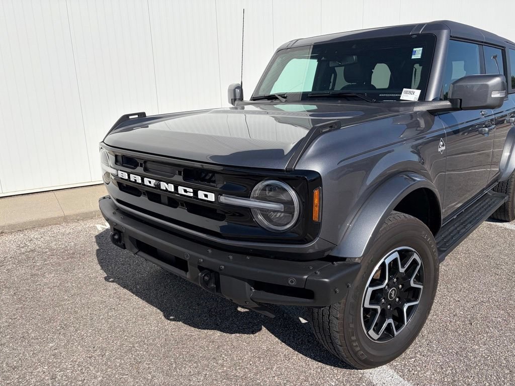 Certified 2023 Ford Bronco Outer Banks AWD/4WD image 2