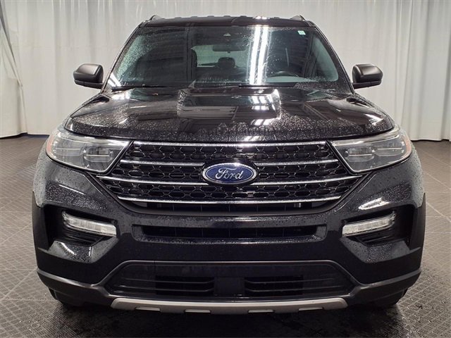 Certified 2020 Ford Explorer XLT w/ Equipment Group 202A image 22