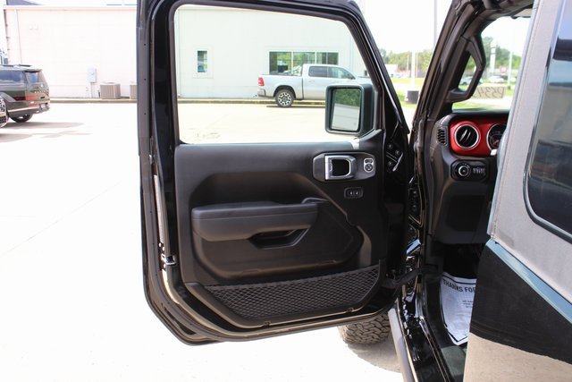 Used 2022 Jeep Wrangler Rubicon w/ Cold Weather Group image 10