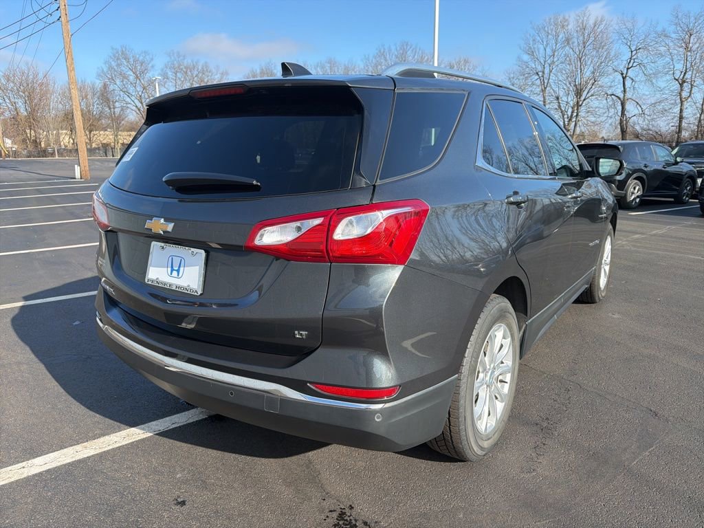 Used 2018 Chevrolet Equinox LT w/ Sun & Infotainment Package image 5