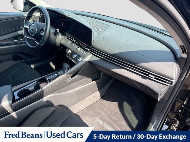 Used 2023 Hyundai Elantra SEL w/ Convenience Package image 30
