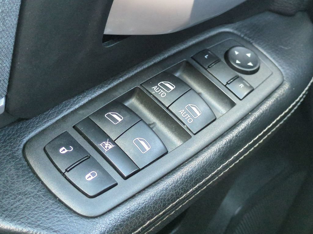 Used 2022 RAM 2500 Big Horn w/ Level C Equiment Group AWD/4WD image 27