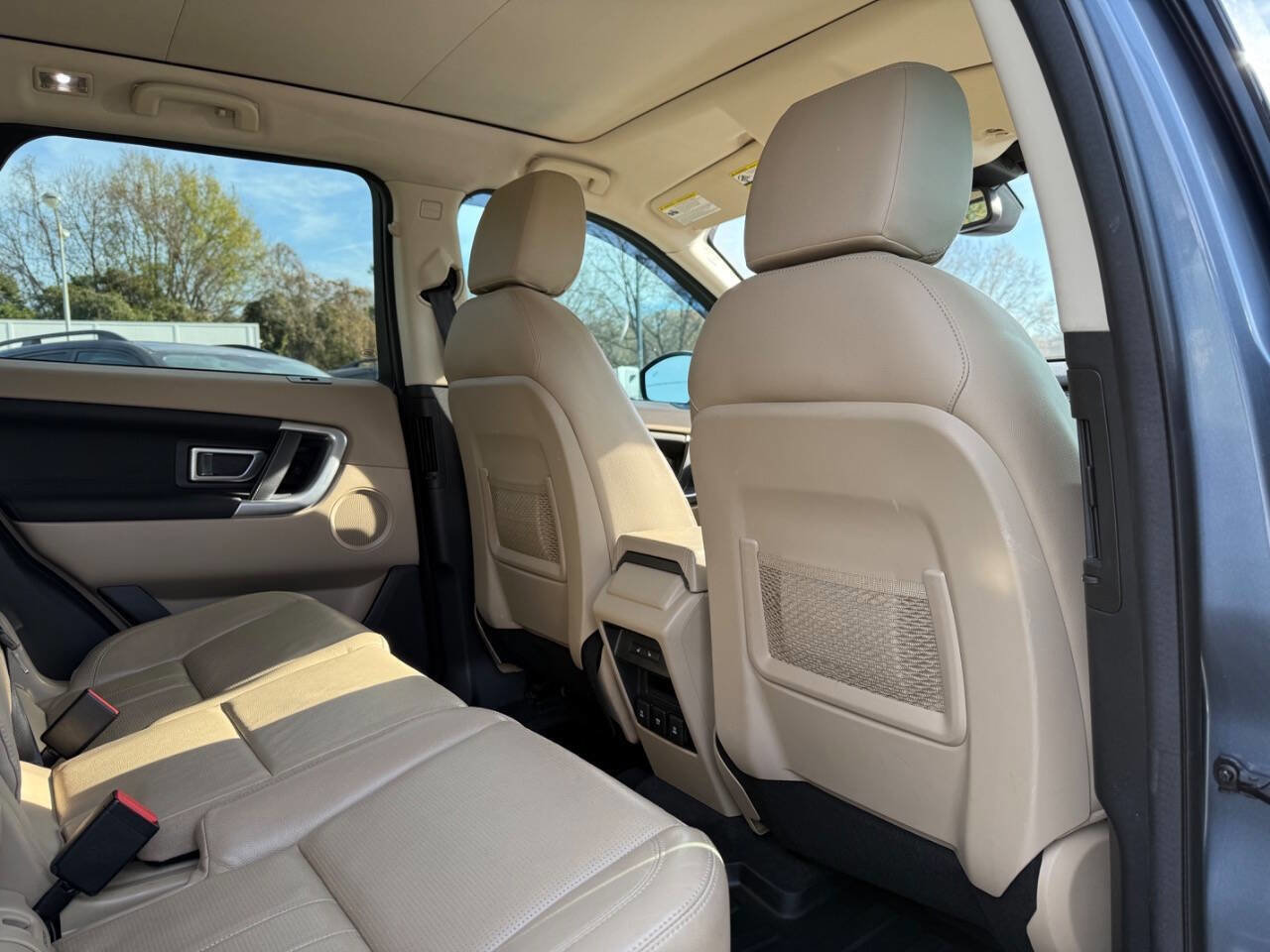 Used 2019 Land Rover Discovery Sport HSE image 10