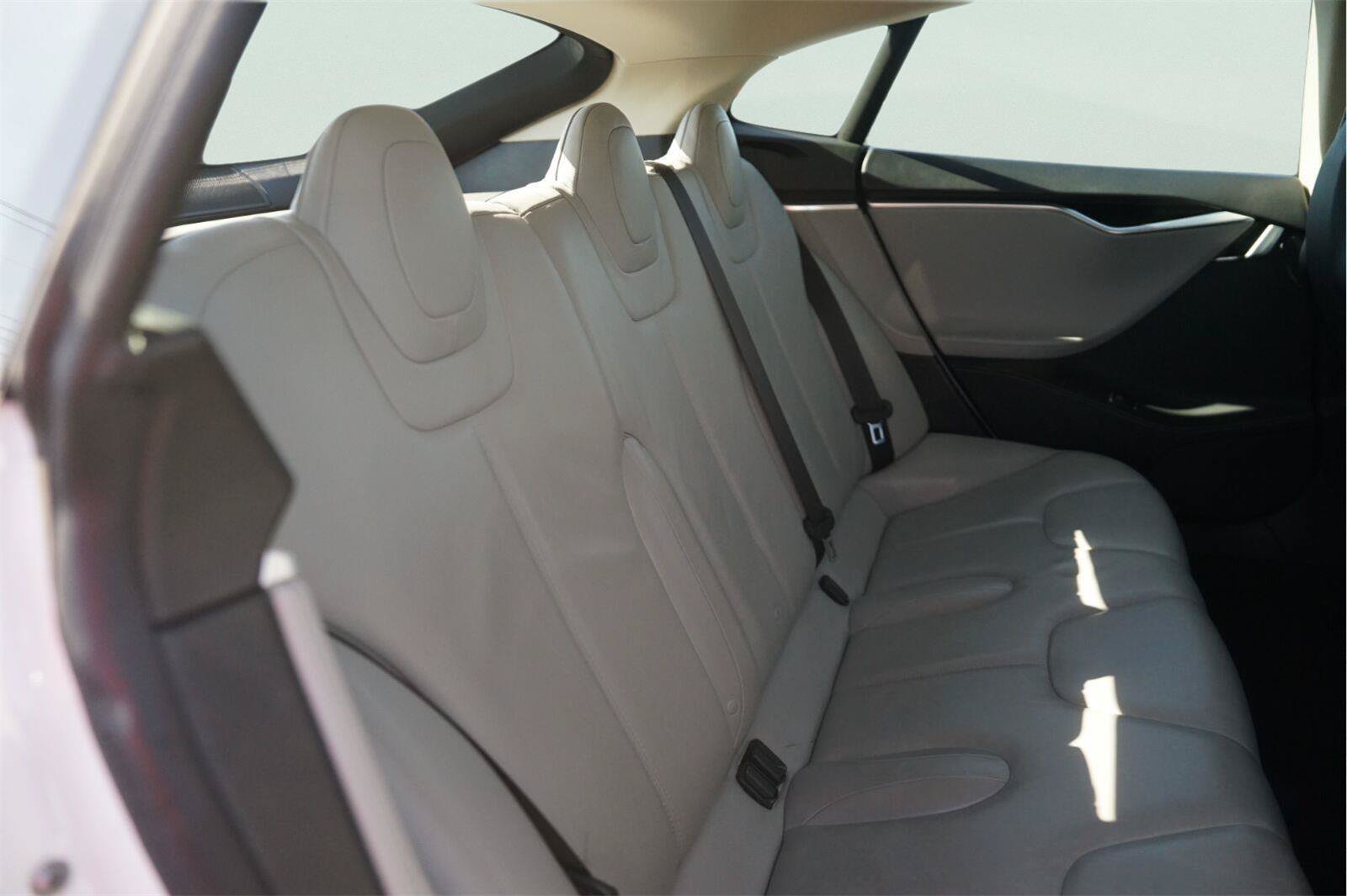 Used 2014 Tesla Model S RWD image 16