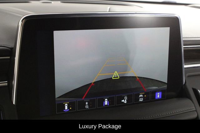 Used 2024 Chevrolet Tahoe LT w/ Luxury Package image 8