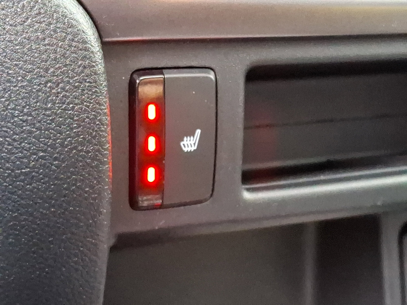 Used 2023 Honda Passport EX-L image 26