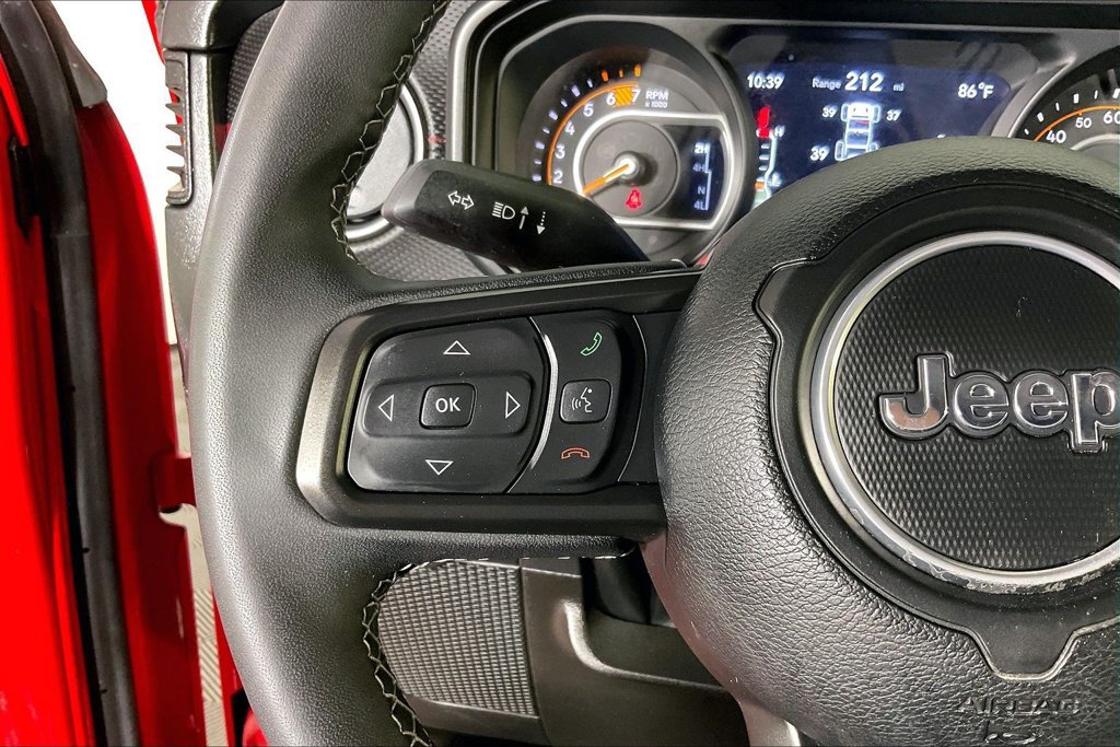 Used 2025 Jeep Wrangler Unlimited Rubicon AWD/4WD image 23