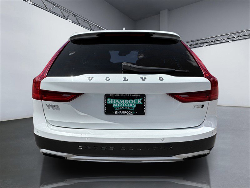 Used 2018 Volvo V90 T5 Cross Country w/ Convenience Package AWD/4WD image 6