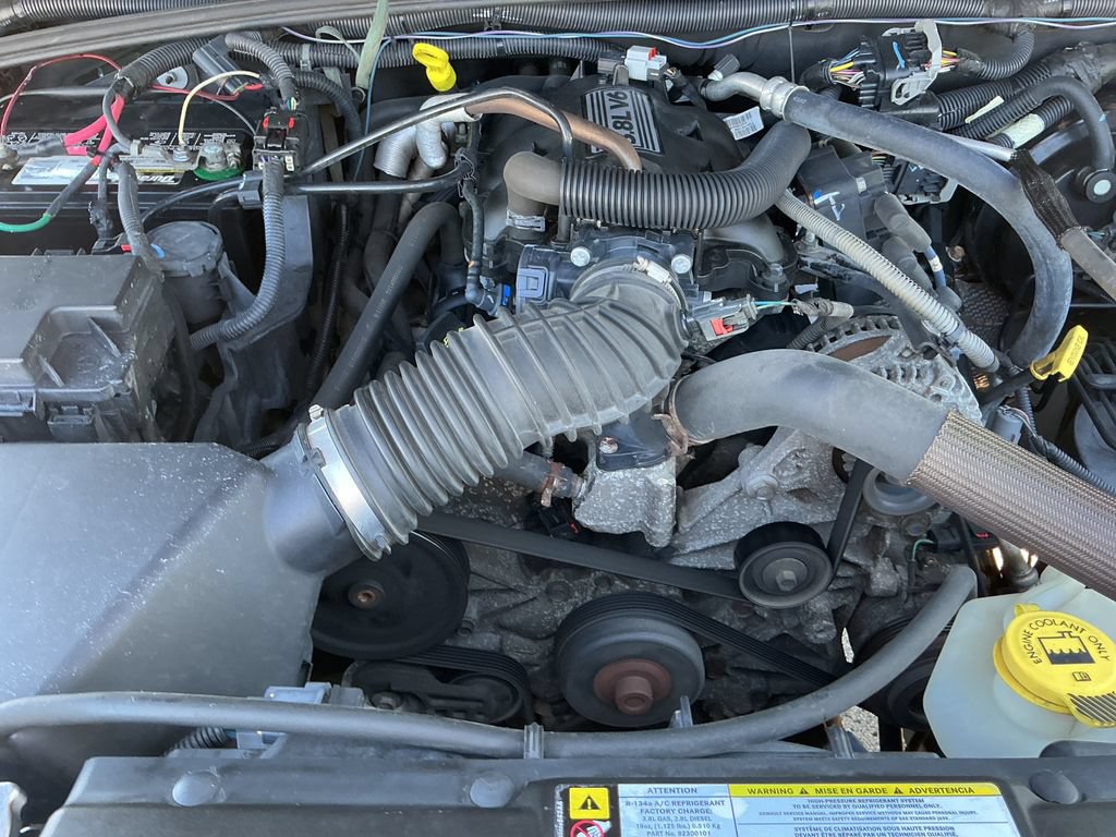 Used 2010 Jeep Wrangler Unlimited Sahara w/ Dual Top Group AWD/4WD image 19