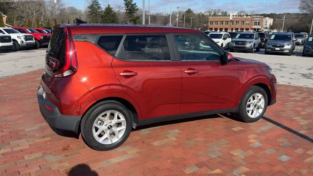 Used 2021 Kia Soul S image 3
