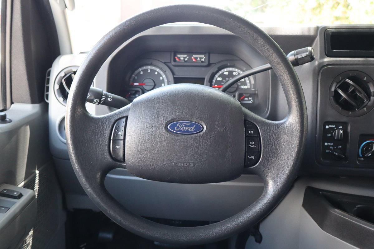 Used 2012 Ford E-350 and Econoline 350 XLT RWD image 18