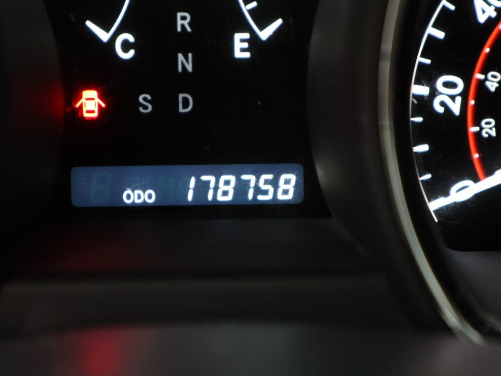 Used 2012 Toyota Highlander 4WD image 36