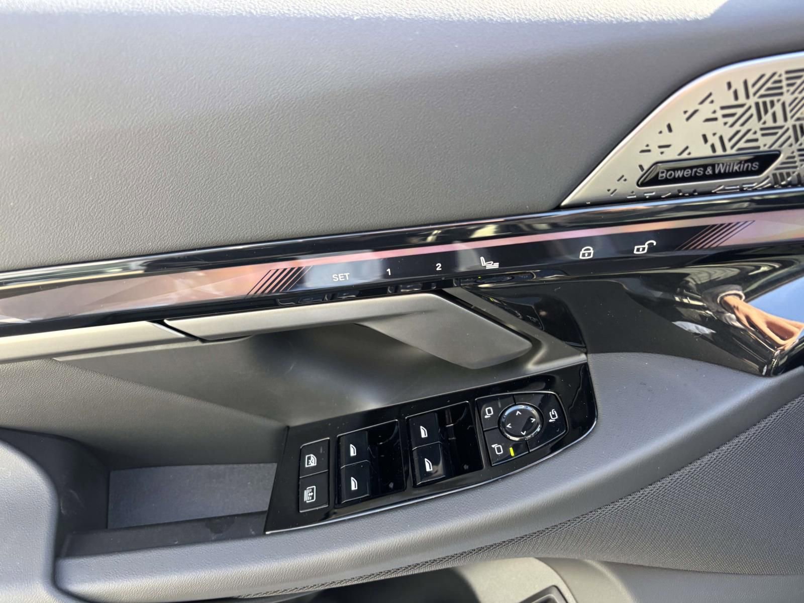 New 2026 BMW 530i xDrive w/ Executive Package image 13