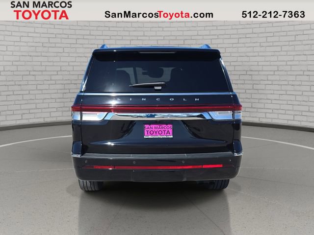 Used 2024 Lincoln Navigator Reserve image 6