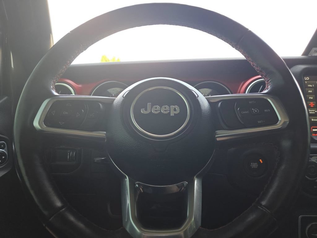 Used 2023 Jeep Gladiator Rubicon w/ Cold Weather Group AWD/4WD image 22