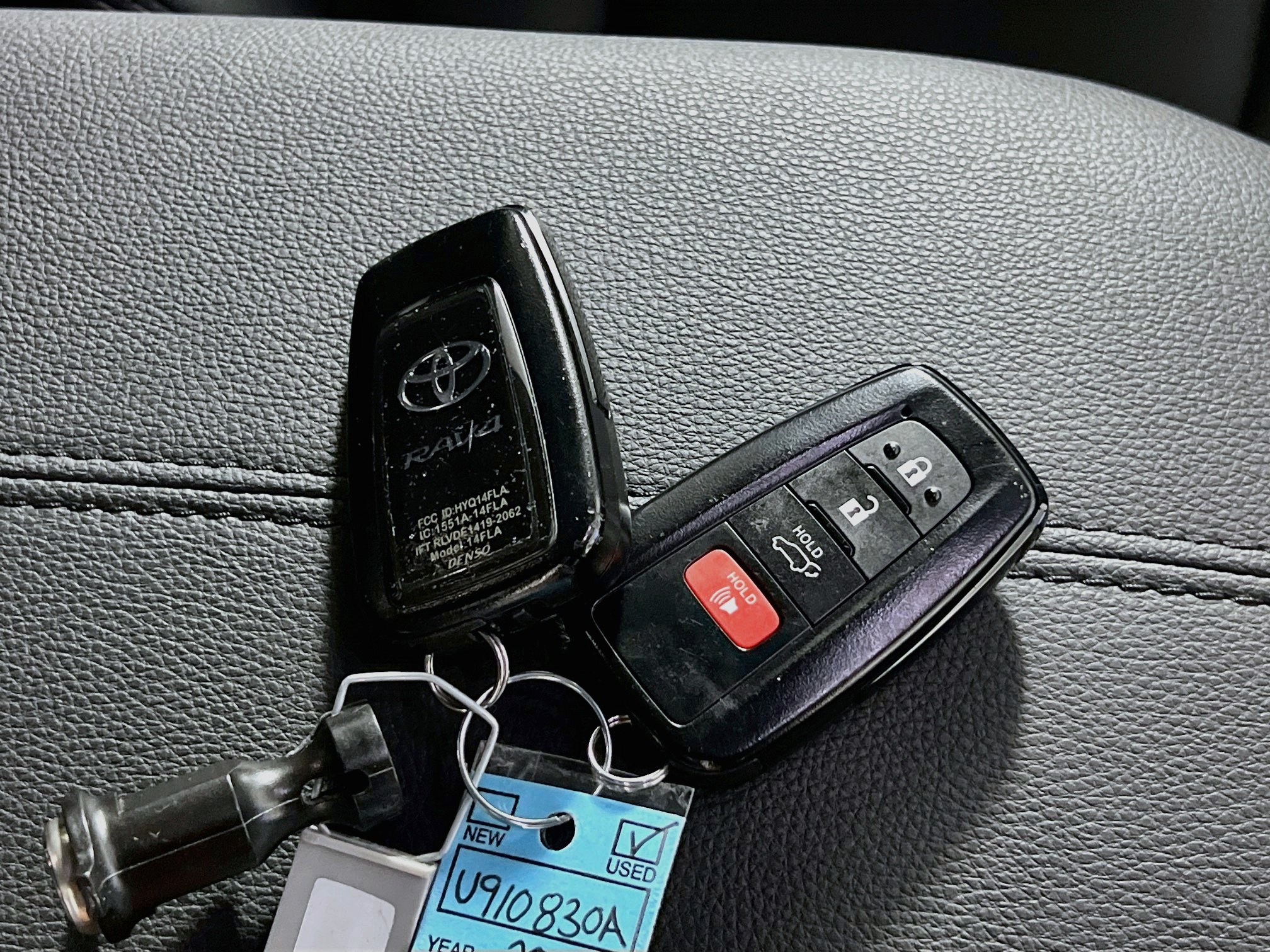 Used 2025 Toyota RAV4 XLE Premium w/ Weather Package FWD image 35