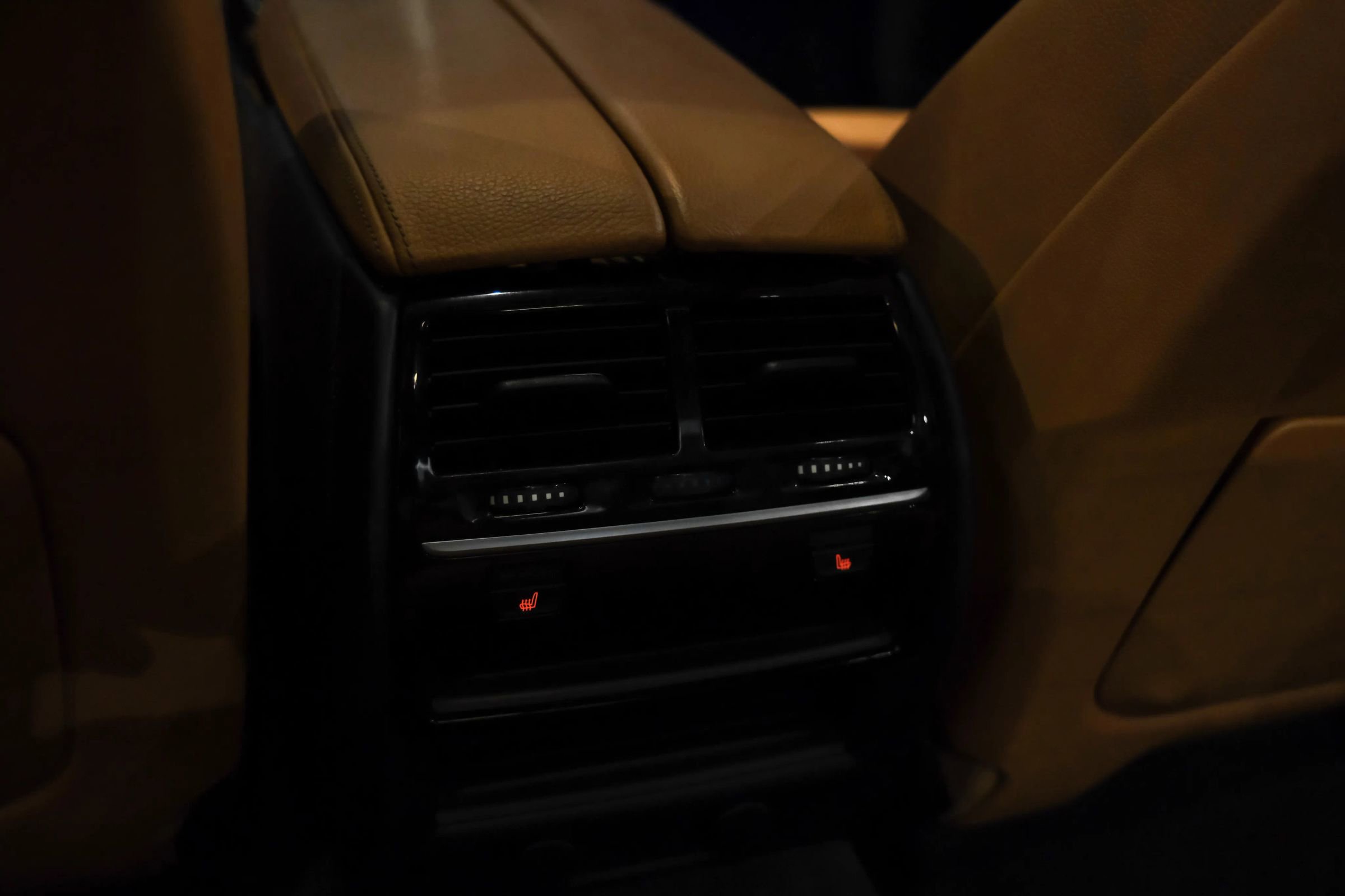 Used 2018 BMW 540i xDrive w/ Premium Package image 36