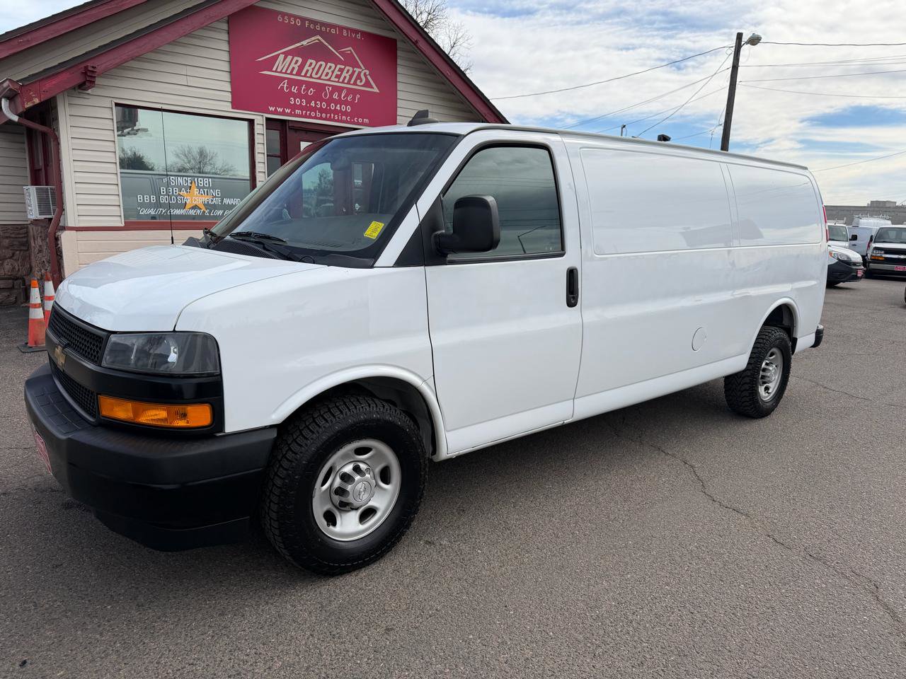 Used 2020 Chevrolet Express 2500 Extended w/ Communications Package image 4