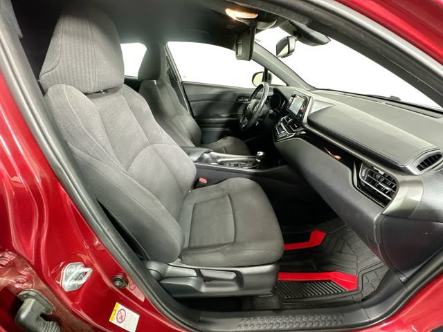 Used 2018 Toyota C-HR XLE FWD image 24
