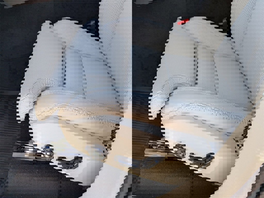 New 2026 Volvo XC90 B6 Ultra w/ Protection Package Premier image 23