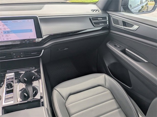 New 2026 Volkswagen Atlas Cross Sport SEL R-Line image 18