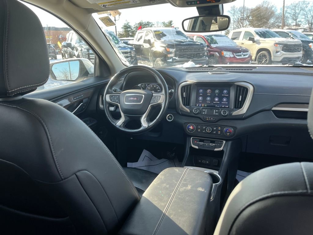 Used 2022 GMC Terrain Denali w/ Denali Premium Package image 28