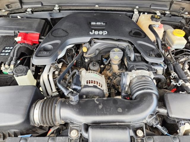 Used 2019 Jeep Wrangler Unlimited Sport image 33