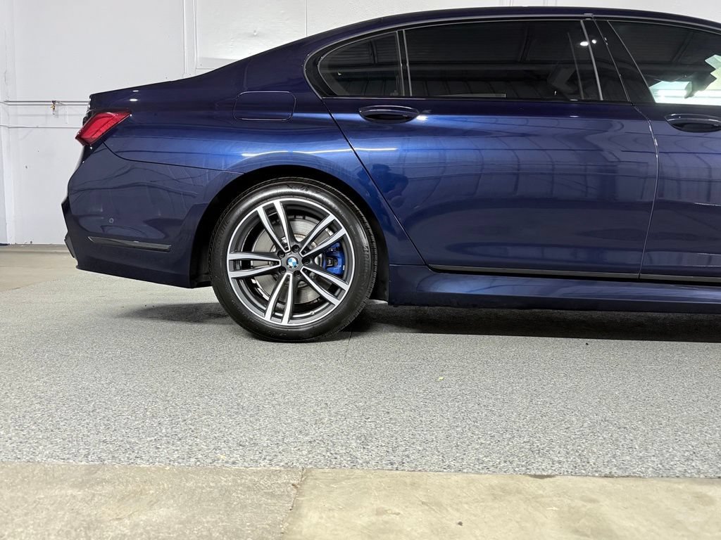 Used 2022 BMW 750Li xDrive AWD/4WD image 7