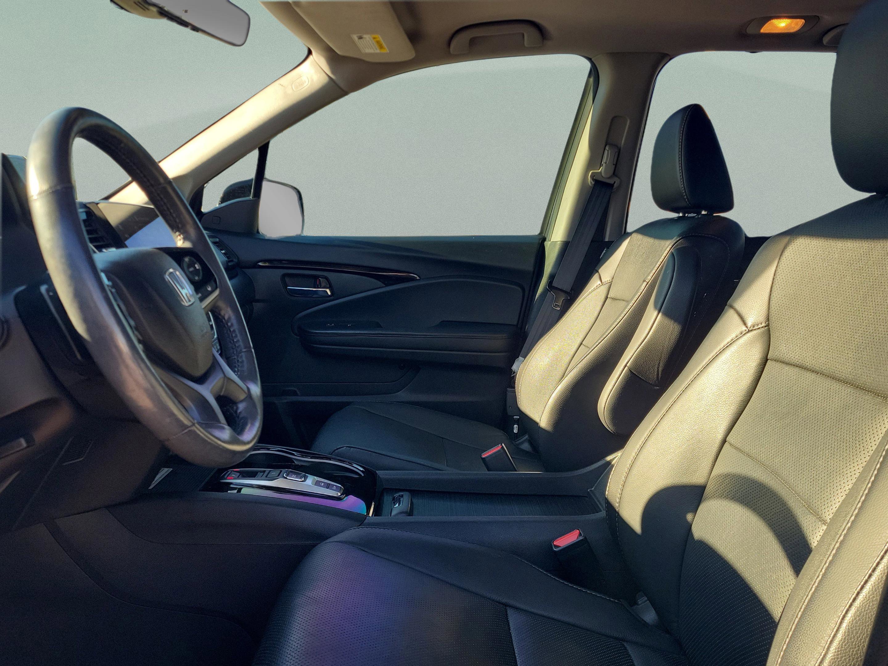 Used 2021 Honda Pilot Elite image 25