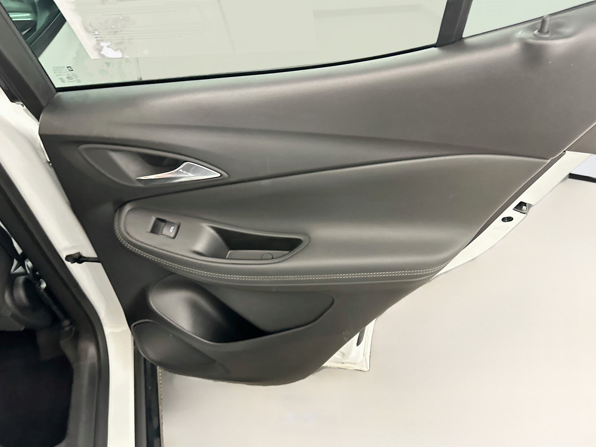 Used 2024 Buick Encore GX Sport Touring AWD/4WD image 30