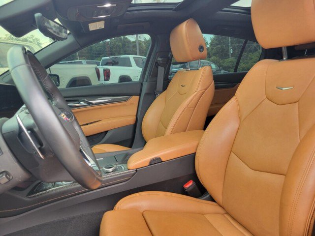 Used 2025 Cadillac CT5 Sport w/ Platinum Package RWD image 11