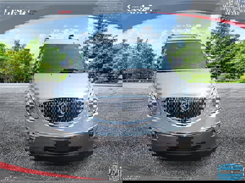 Used 2009 Buick Enclave CXL w/ Driver Confidence Package image 8