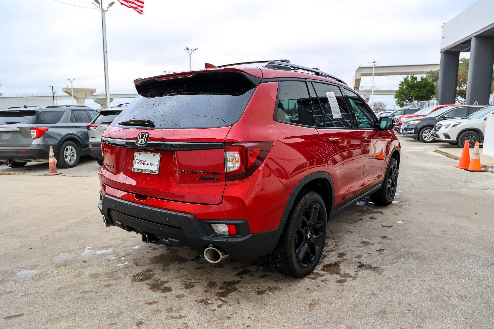 Used 2024 Honda Passport Black Edition image 7