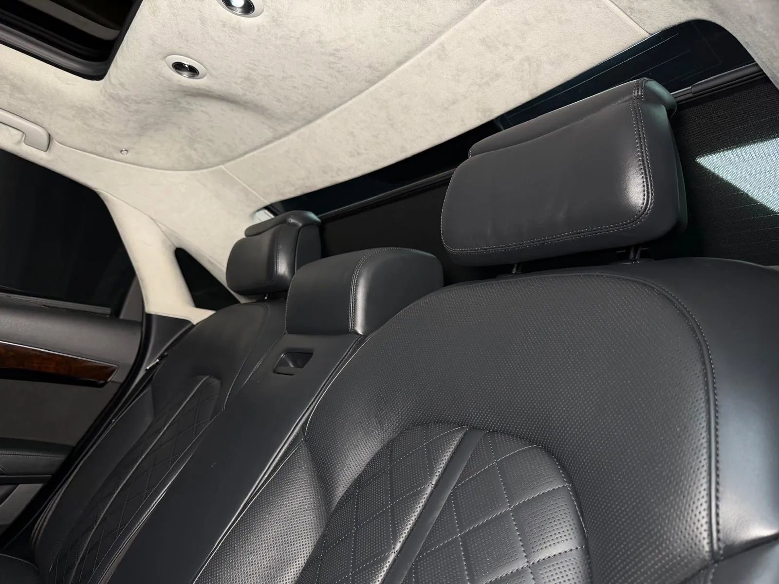 Used 2015 Audi A8 L 4.0T w/ Premium Package image 20