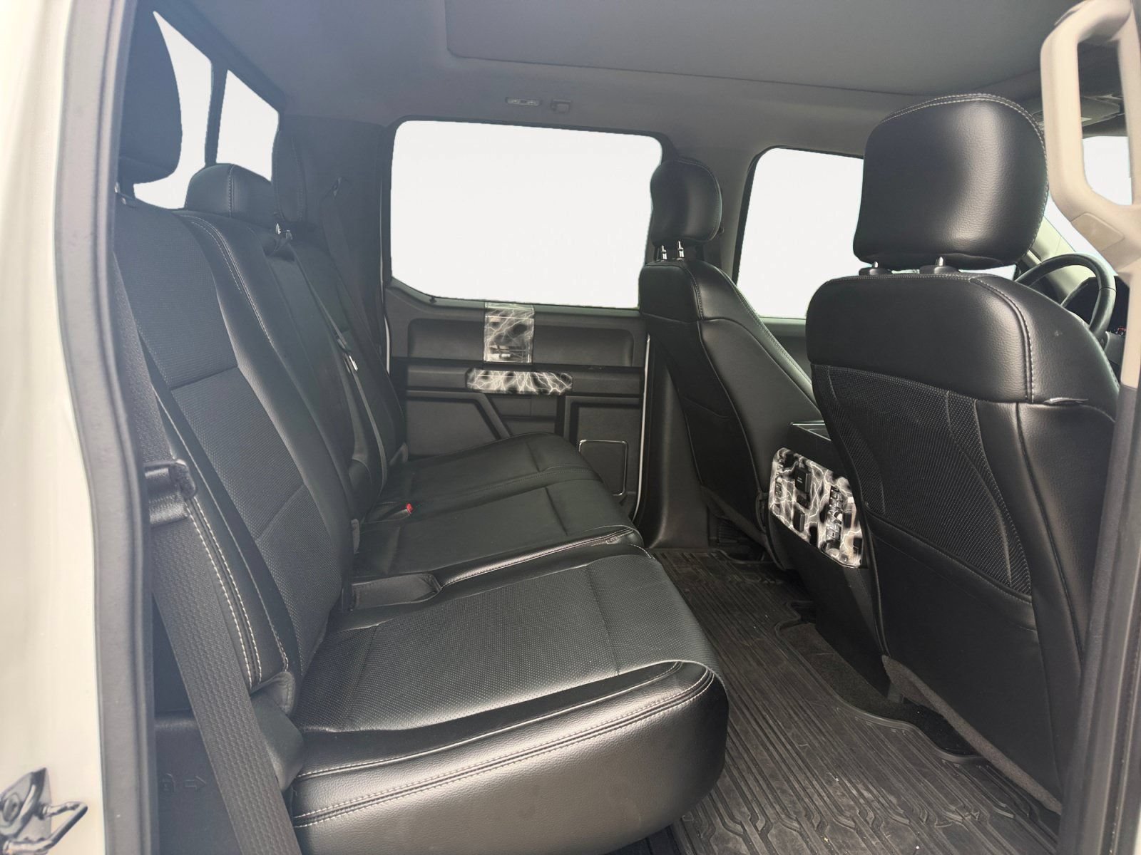 Used 2017 Ford F350 Lariat w/ Lariat Ultimate Package AWD/4WD image 13
