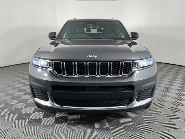 Used 2024 Jeep Grand Cherokee L Laredo RWD image 5
